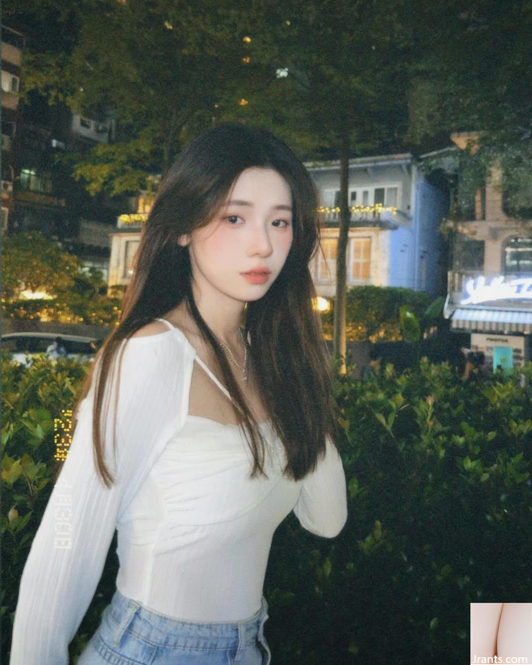 “Tinsley” chiếm trọn trái tim người hâm mộ nhờ vẻ ngoài ngọt ngào và thân hình nóng bỏng (10P)