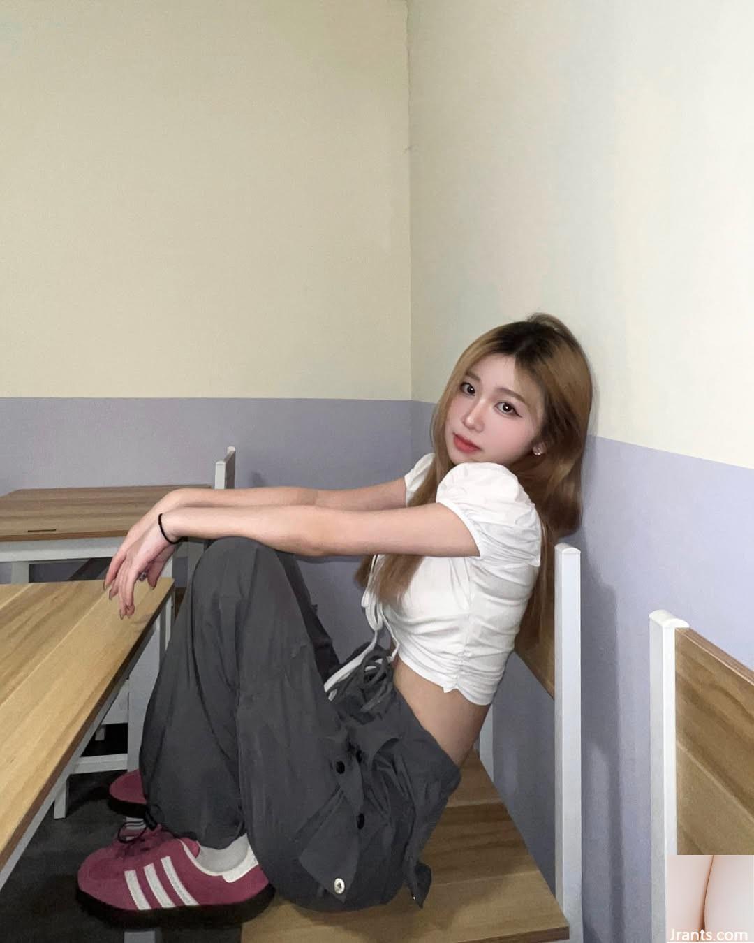 Nữ thần “Ting1009” khiến mọi người không thể chống lại ngọn núi lửa nổ ra (10p) - Ảnh 10