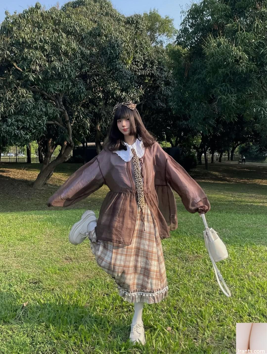 Người đẹp gợi cảm “Qian Bao” hôi đến nỗi cô ấy đầy sex (12p) - Ảnh 10