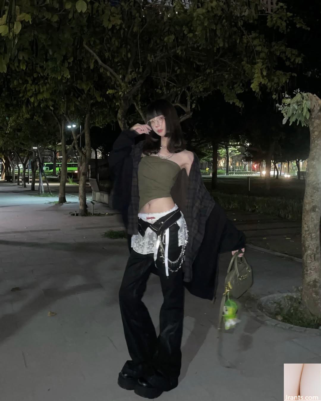 Người đẹp gợi cảm “Qian Bao” hôi đến nỗi cô ấy đầy sex (12p) - Ảnh 12