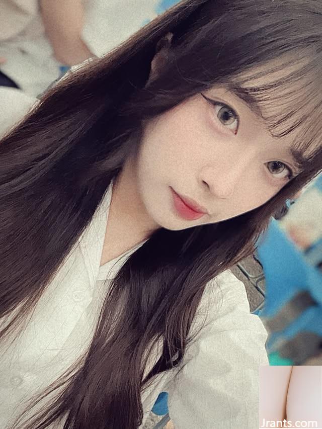 Bạn gái xinh đẹp “Xiao Feng” thể hiện hình dáng của cô ấy mà không giới hạn (10p) - Ảnh 4