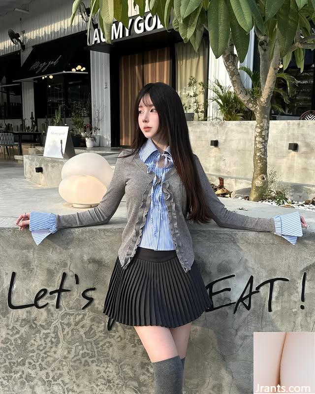 Cô gái xinh đẹp “Ziying” có một cơ thể hấp dẫn ẩn dưới khuôn mặt thuần khiết của cô ấy (11p) - Ảnh 4