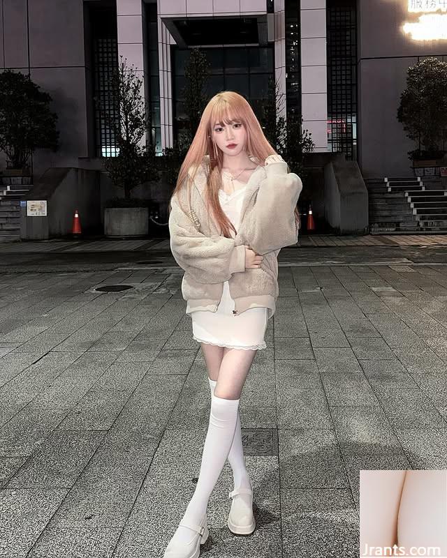 “Zhiyun” Hidden tròn và bộ ngực đẹp (10p) - Ảnh 6