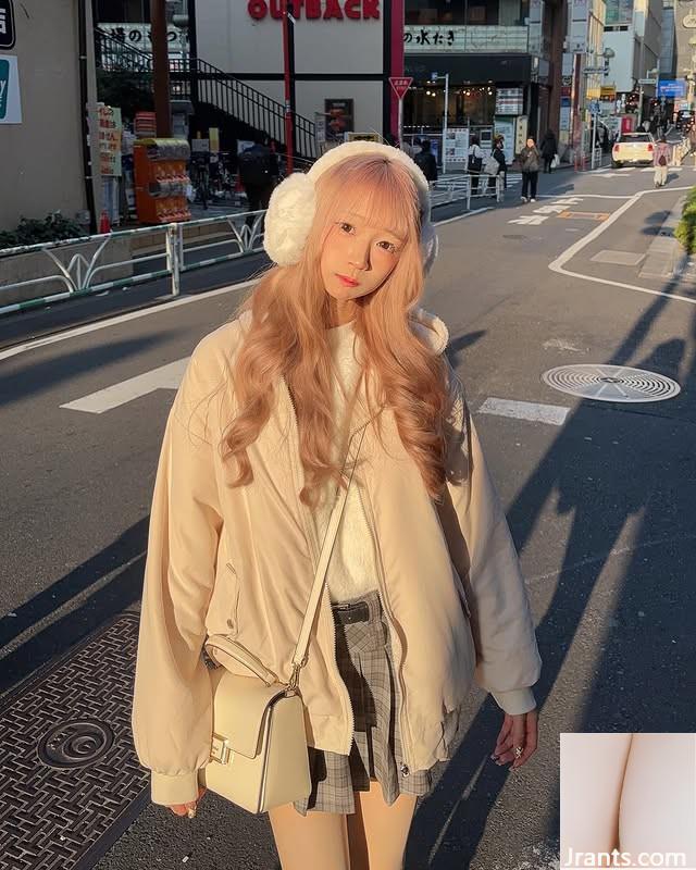 “Winnie” có một đường cong hoàn hảo và rất hấp dẫn (10p) - Ảnh 6