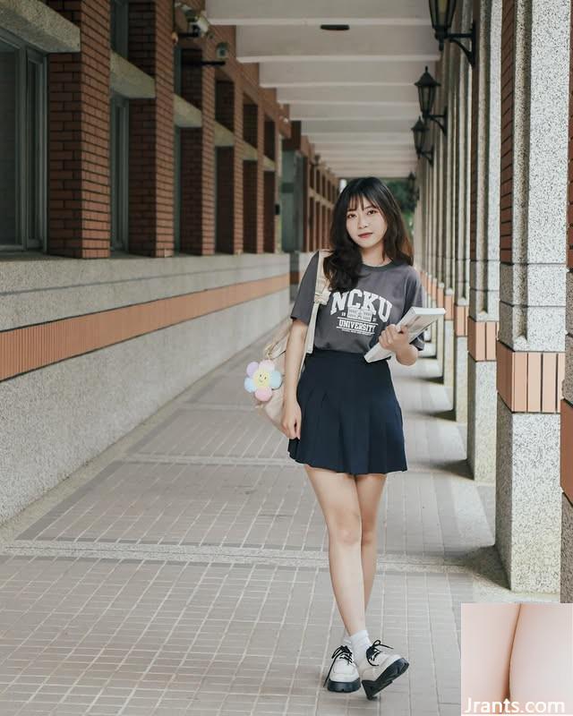 Cô gái xinh đẹp “Lin Yuxuan” hoàn hảo trên khắp cơ thể cô ấy (10p) - Ảnh 3