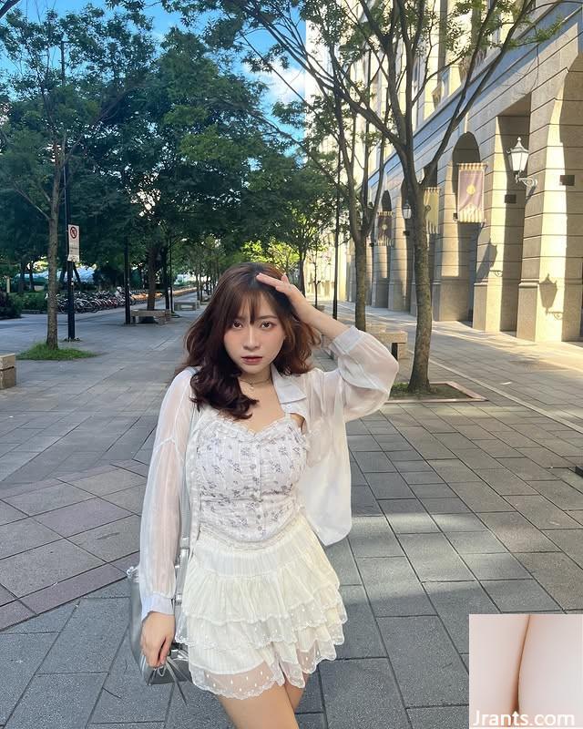 Cô gái xinh đẹp “Lin Yuxuan” hoàn hảo trên khắp cơ thể cô ấy (10p) - Ảnh 4