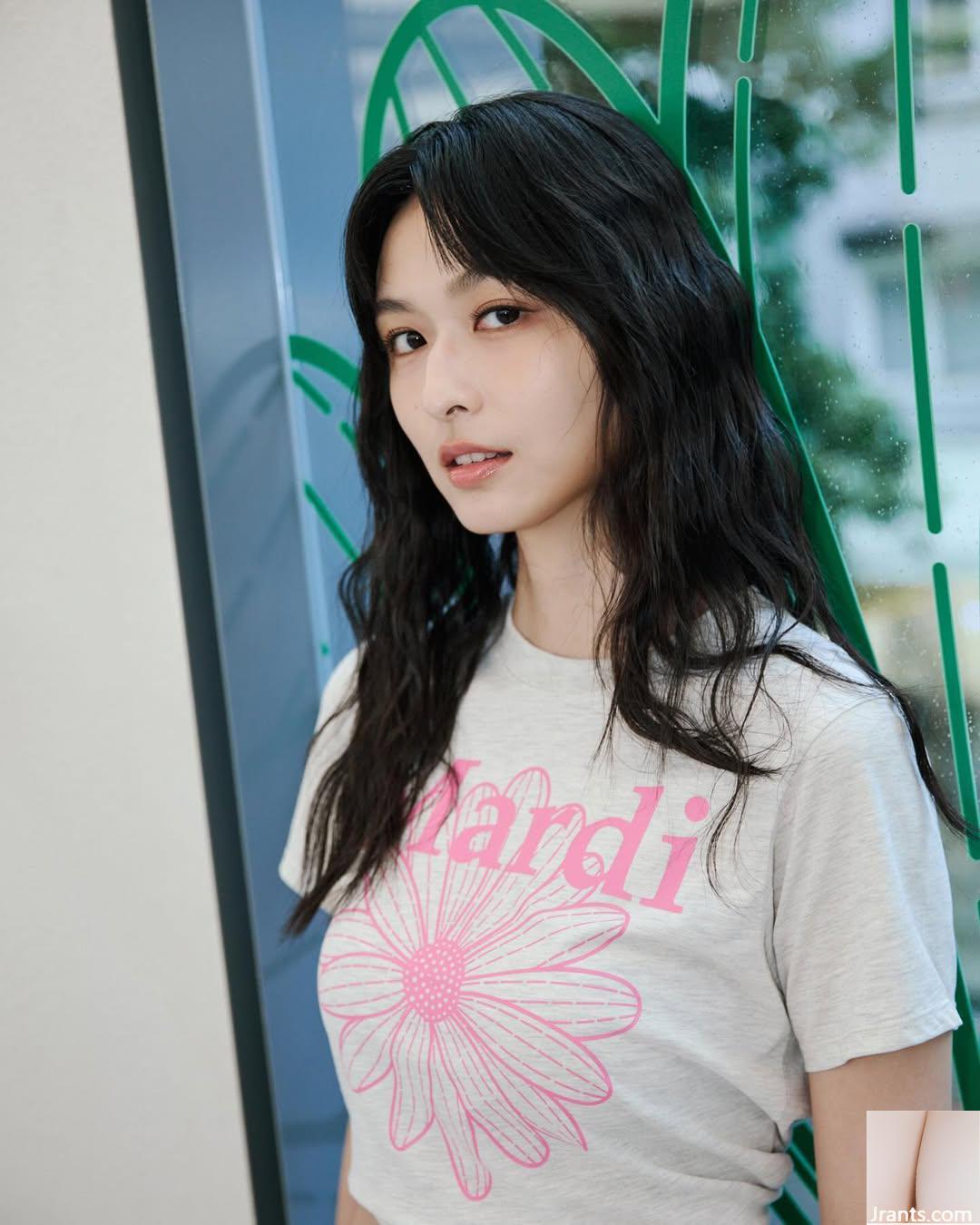 Khuôn mặt xinh đẹp và ngọt ngào của “Chen Yi Ning” quá tốt và có cảm giác yêu đời (10P) - Ảnh 10