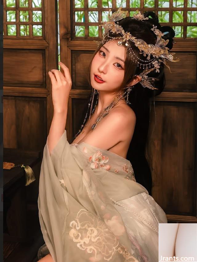 Cơ thể thật hoàn hảo, “Yanyan Little Hedgehog” với khuôn mặt giống như cổ tích là Corona (10p) - Ảnh 2