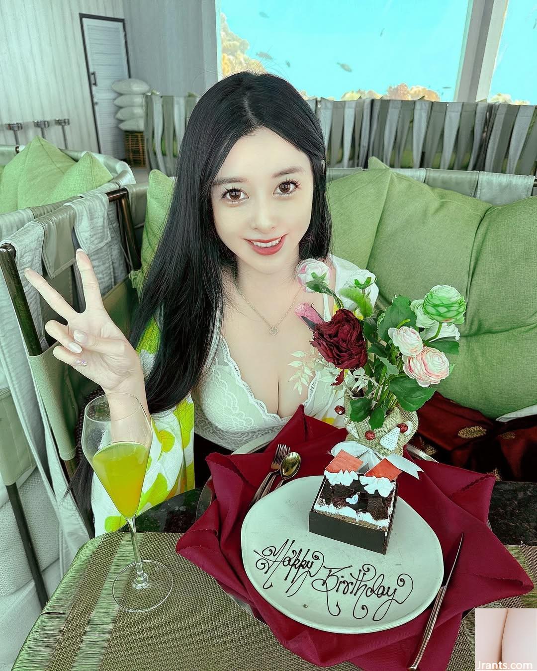 Thân hình đẹp như sóng khổng lồ của “Jian Rou” quá nóng bỏng và bắt mắt (10P)