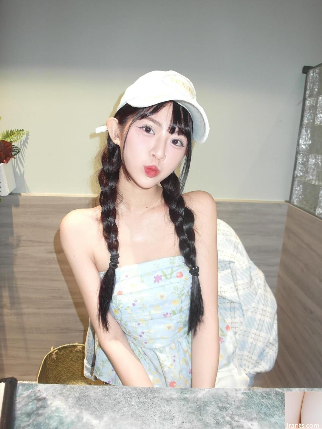 Ngoại hình chói sáng và vóc dáng chuẩn của “Youxin” khiến người ta càng ngày càng mê mẩn (10P)