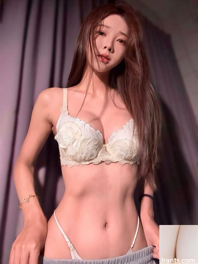 Nữ hoàng mông siêu đẹp “vương miện” siêu bóng siêu khổng lồ có đồ lót chắc chắn (10p)