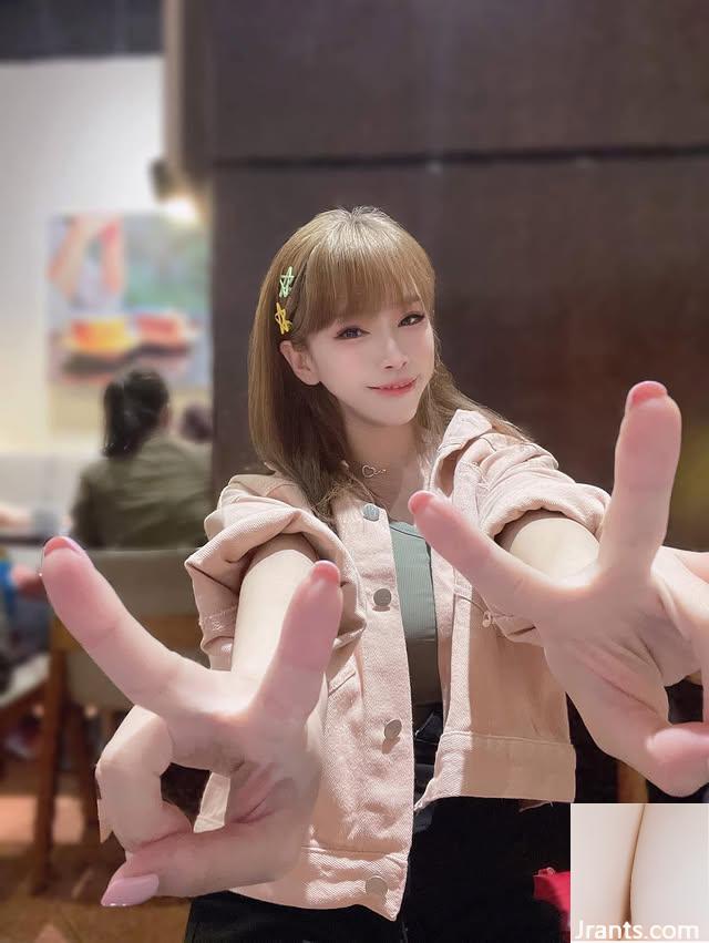 Mô hình ảnh “Zhuzhuqi” có thân hình nóng bỏng và dám khoe (13p) - Ảnh 7