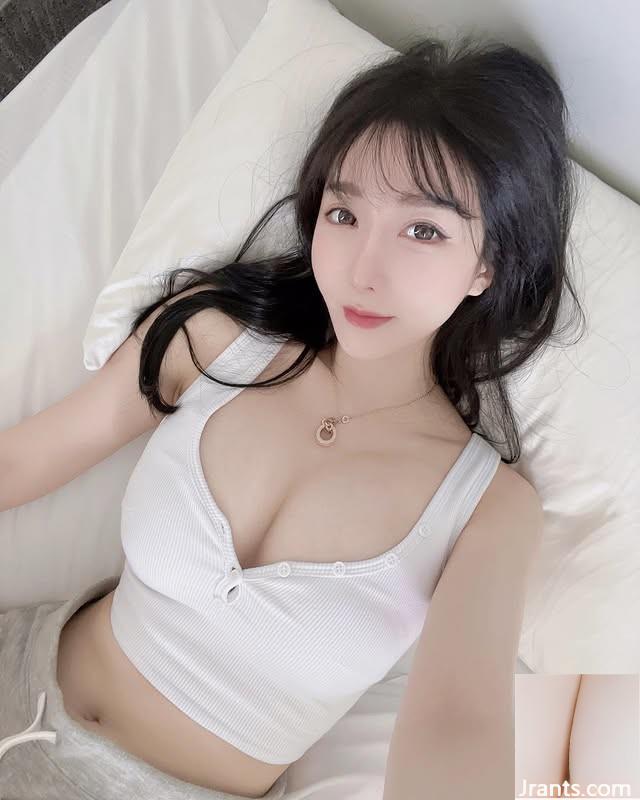 “Eli” bộ ngực đầy đủ và khổng lồ bắn phá tầm nhìn của bạn (12p) - Ảnh 7