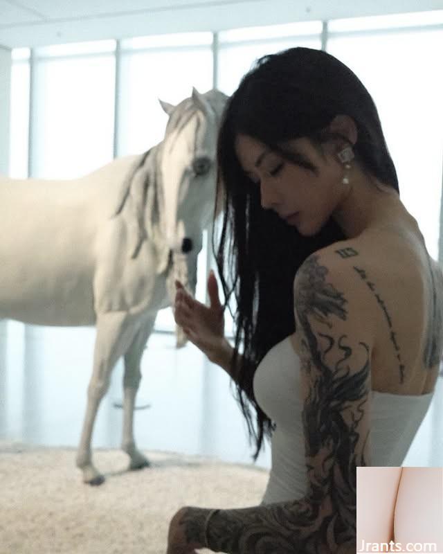 Ai có thể đứng trong một vẻ đẹp hình xăm “Vụ nổ nhỏ tinh khiết” (12p) - Ảnh 8