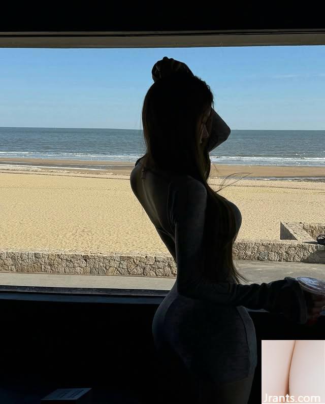 Cao và thon “Lu Tianyi” rất nóng (10p) - Ảnh 10