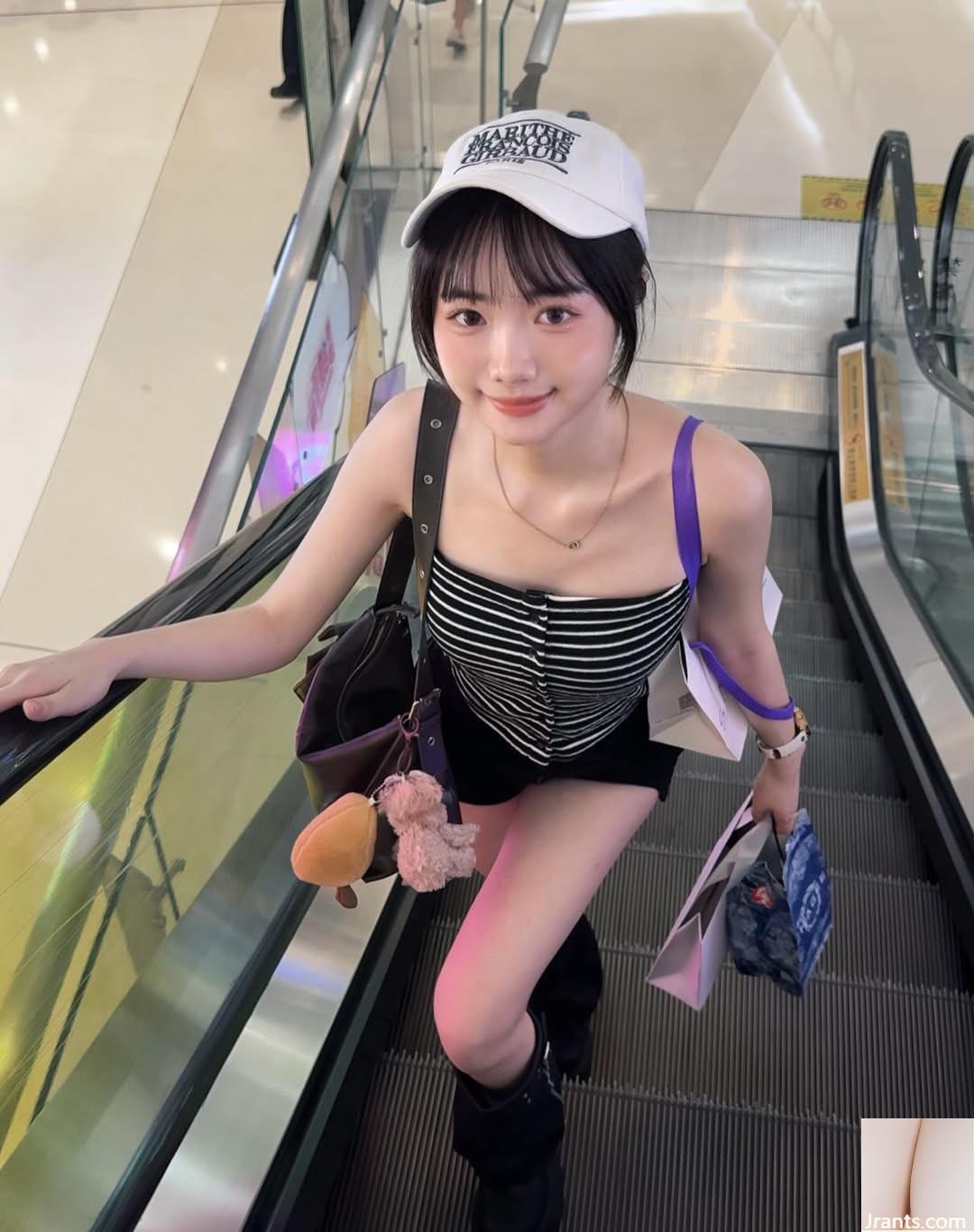 “Lee Eun-hee” vừa ngọt ngào vừa gợi cảm với vóc dáng nhỏ nhắn rất quyến rũ (10P)