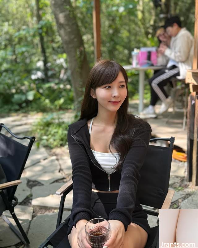 Em gái sinh đôi “Qiaoqiao” có khí chất nhẹ nhàng như khói (10p) - Ảnh 5