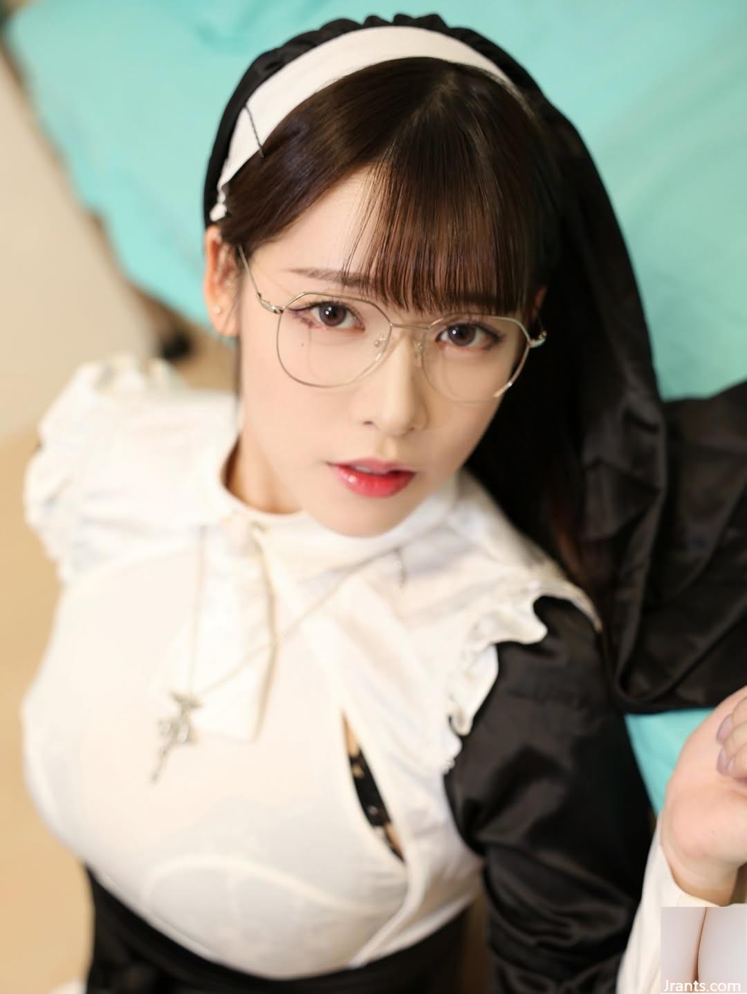 “La Xiaola” có dáng người tròn trịa và bụ bẫm, tạo cảm giác siêu dữ dằn (10P)