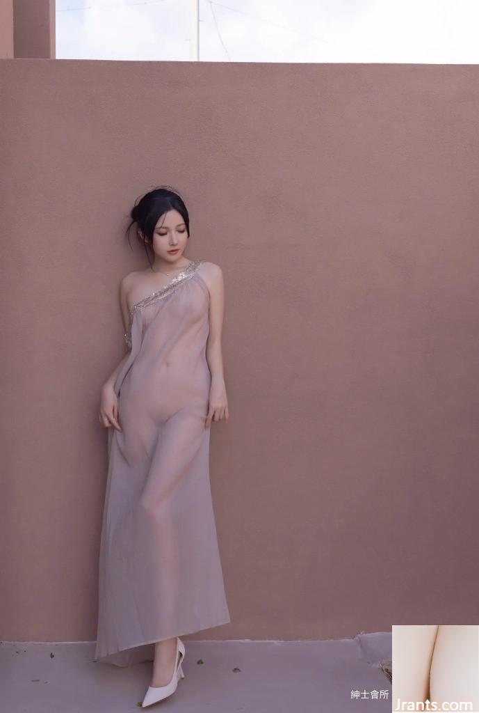 Caviar Fish Strap Boobs Woman (101P) - Ảnh 4