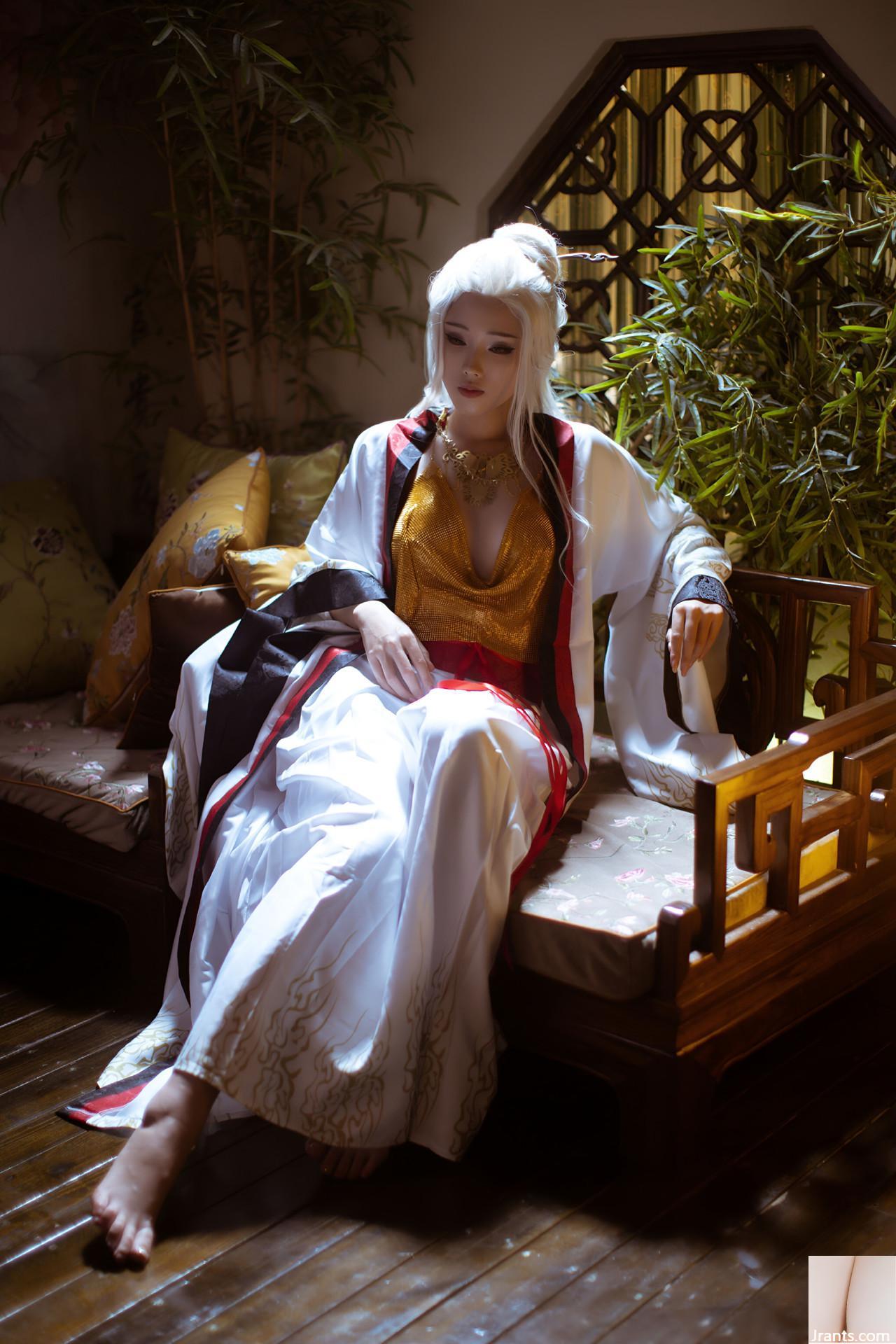 Coser@TiTiTi – Huyền thoại đen Ngộ Không (Princess Iron Fan) (45P) - Ảnh 10