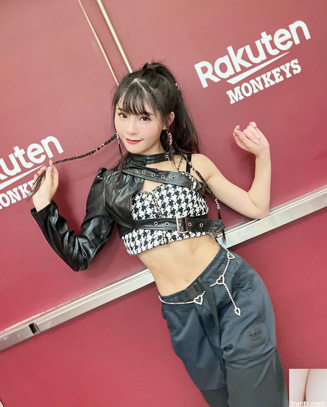 “Lu Xiaoqing” có một vòng eo gợi cảm và một món ăn sexy Eye Ăn kem (10p) - Ảnh 9