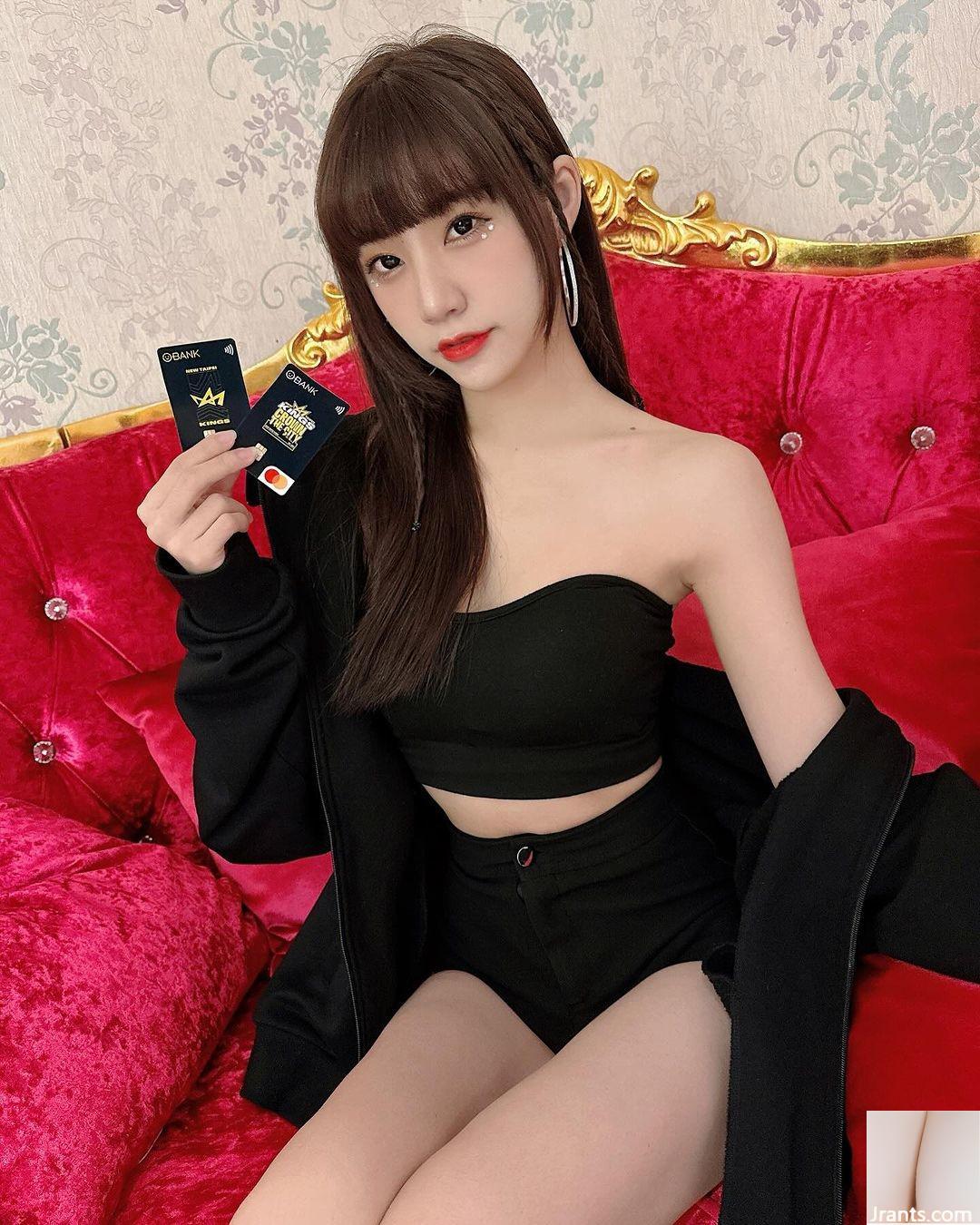 “Qianyu” Cô gái xinh đẹp đầy những quả bóng đầy đặn và đôi không thể ngăn được bộ ngực của mình (10p) - Ảnh 3