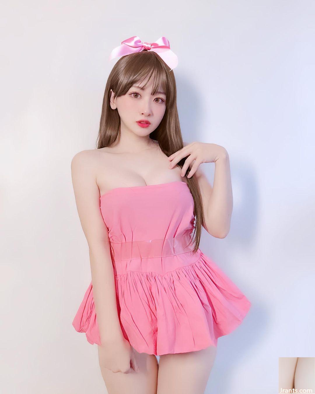 “Vivi” nàng tiên vui tươi đã tràn ra ngực và rất hôi. - Ảnh 7