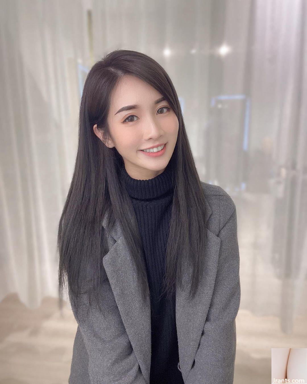 Cô gái ngọt ngào “Yun Yun’er” có một sự phạm lỗi của hình người của cô ấy và trông thật tuyệt khi cô ấy ở bên (10p)