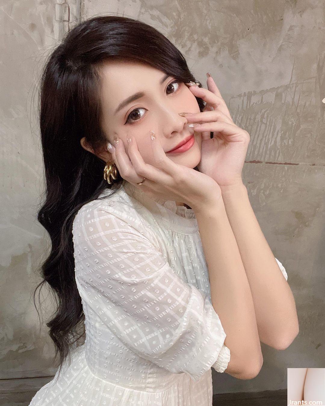 Cô gái ngọt ngào “Yun Yun’er” có một sự phạm lỗi của hình người của cô ấy và trông thật tuyệt khi cô ấy ở bên (10p) - Ảnh 5