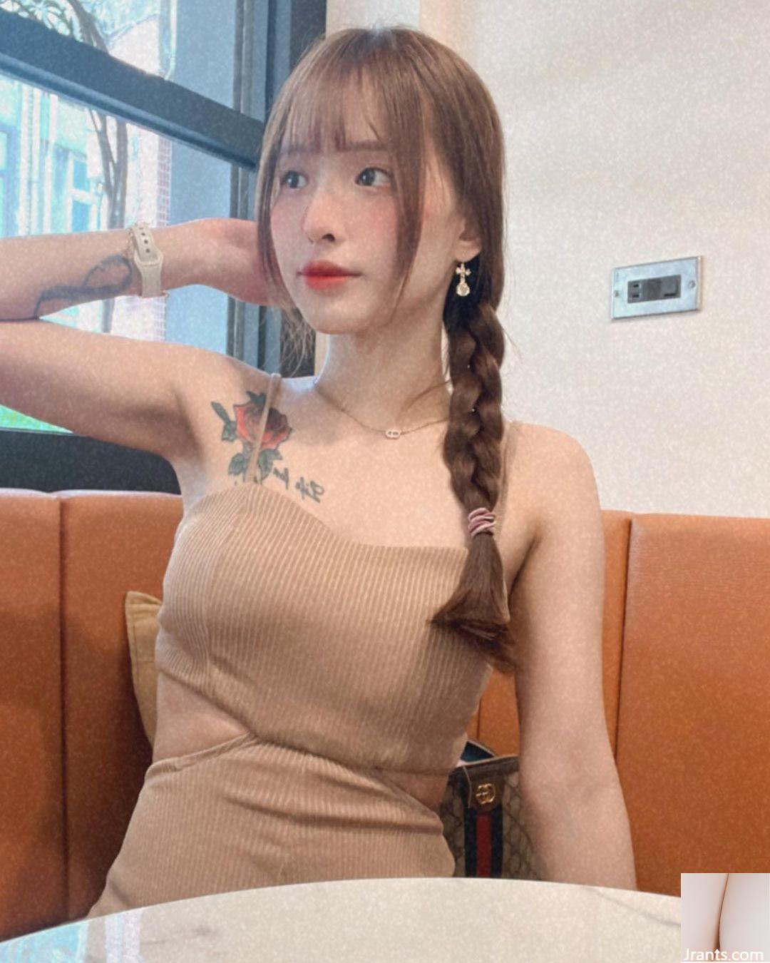 Cô gái xinh đẹp “Full Sugar Bell” có vẻ ngoài ngọt ngào và chất lượng cao. Các đỉnh đôi thật tuyệt vời (10p) - Ảnh 3