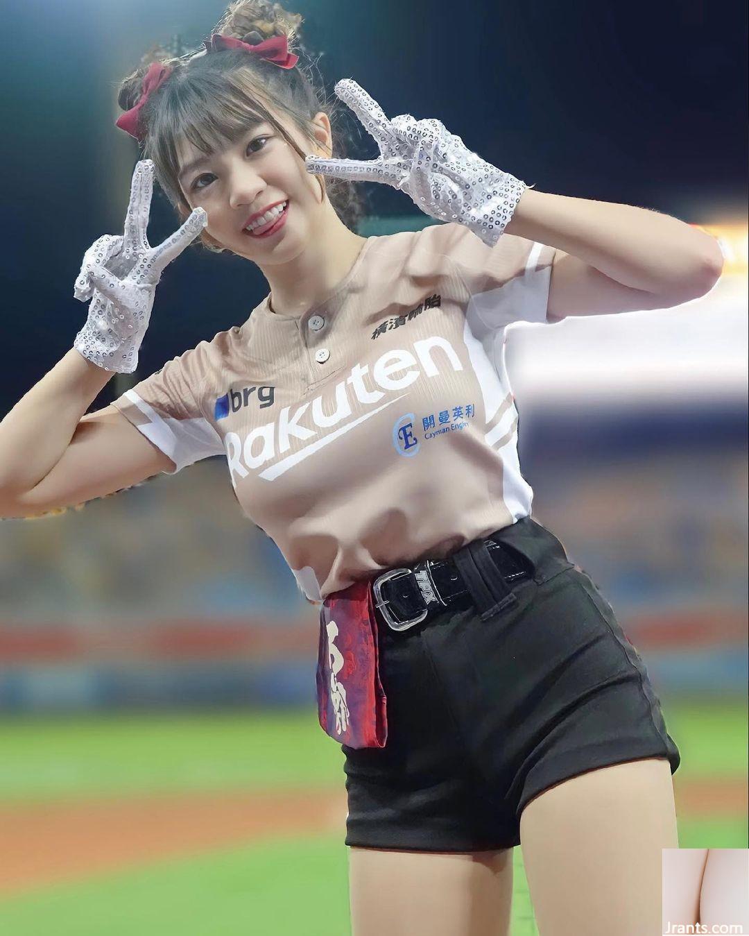 Super Deep Cleavage “Xiong Ni” có khuôn mặt vô hại nhưng một con số rất hấp dẫn (10p) - Ảnh 2