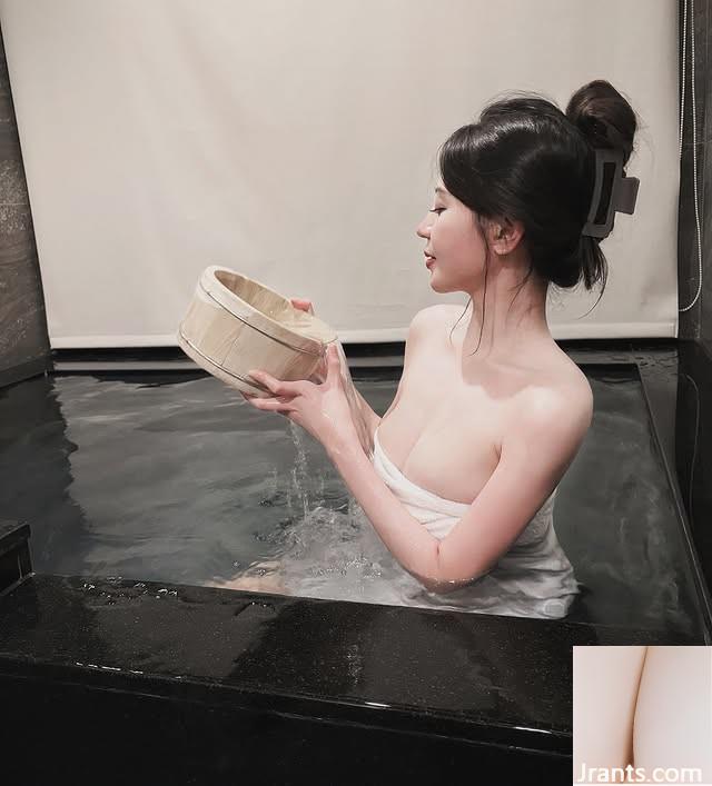 Bạn gái ngọt ngào “Nina” mềm mại và mềm mại, và “bộ ngực dịu dàng” tuyết “của cô ấy rất hào phóng! Không có nhược điểm để thu hút người hâm mộ trong vài giây (10p) - Ảnh 2