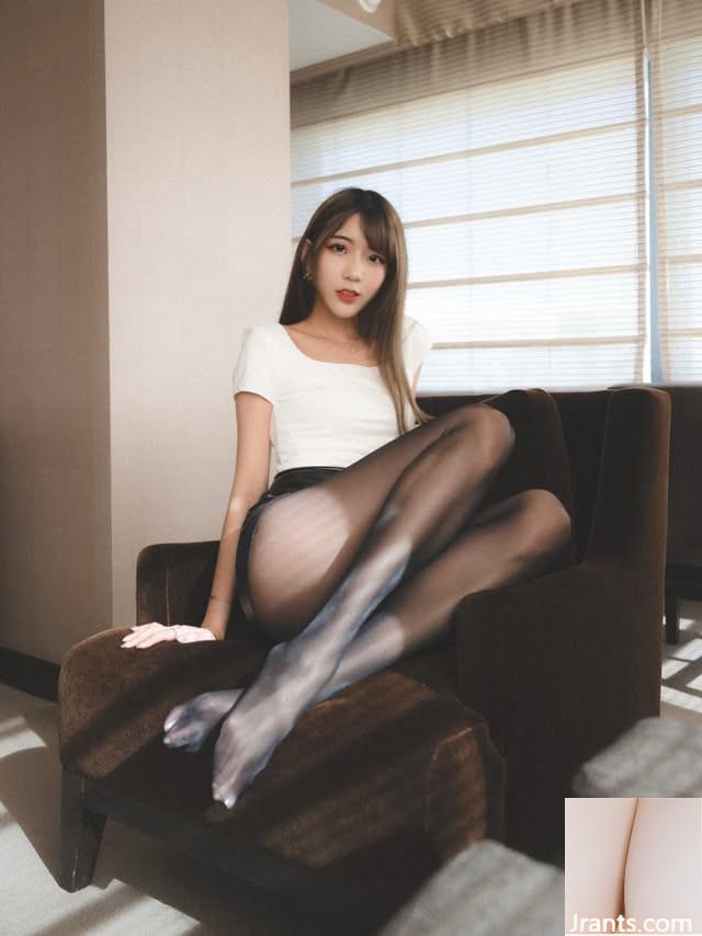 Cô gái chân dài “Lynnlynn” không khoa học và tuyệt đẹp, hình ảnh công bằng và hình ảnh hấp dẫn (10p) - Ảnh 3