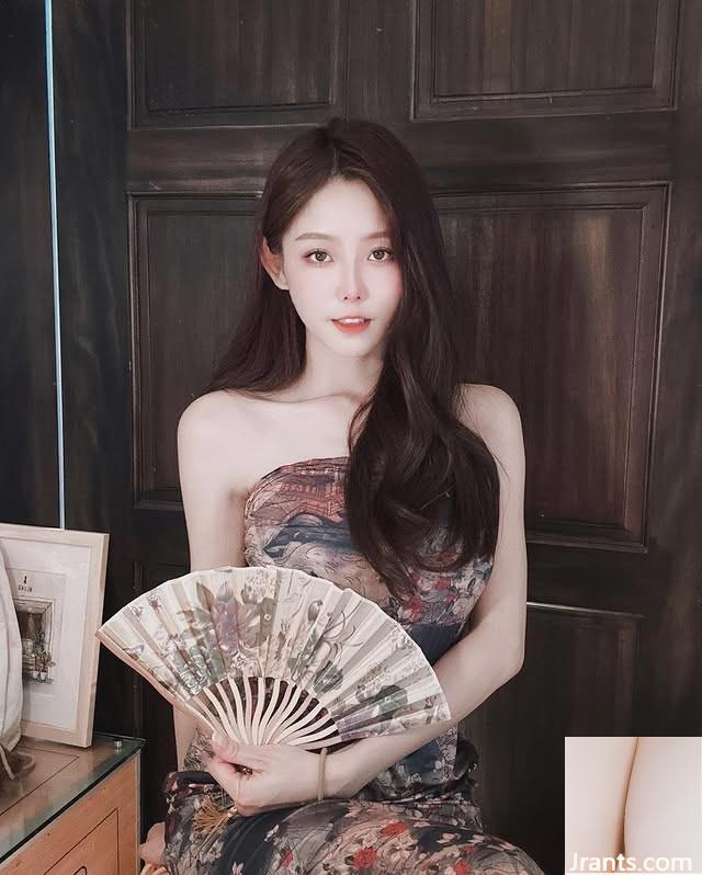 Con yêu tinh nhỏ quyến rũ “Cheri Yaung” có một bộ trang phục gợi cảm và gợi cảm, yêu nó trong nháy mắt (10p) - Ảnh 4