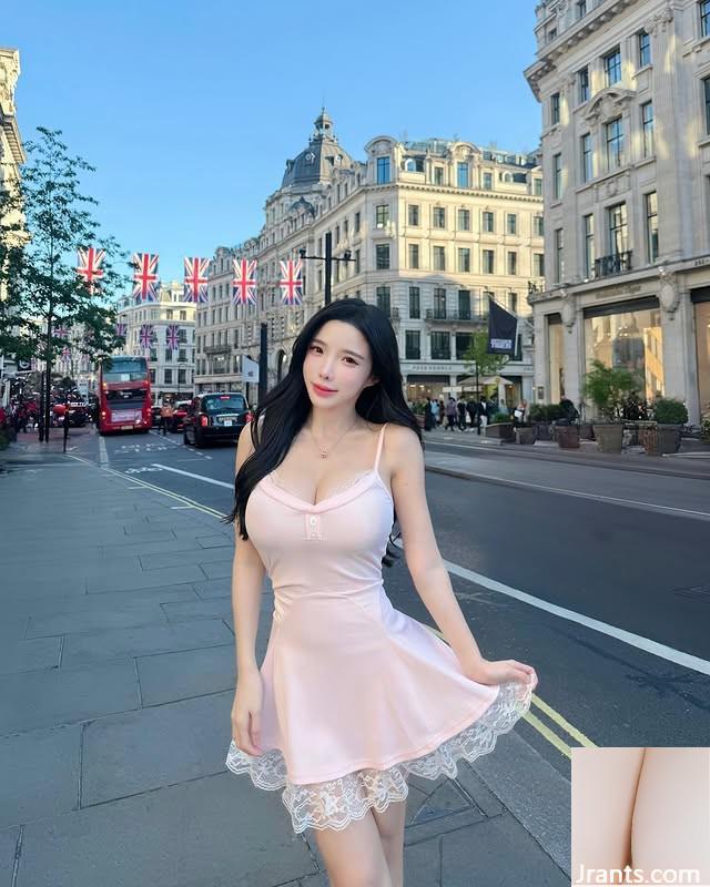 Nữ hoàng “Amber Na Blue Star Bree” khiến mọi người muốn đầu hàng vào chân mình (10p)