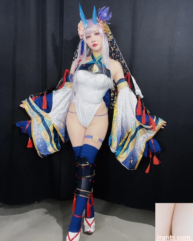 “Noricosplay” Đường cong hoàn hảo rất hấp dẫn (10p)