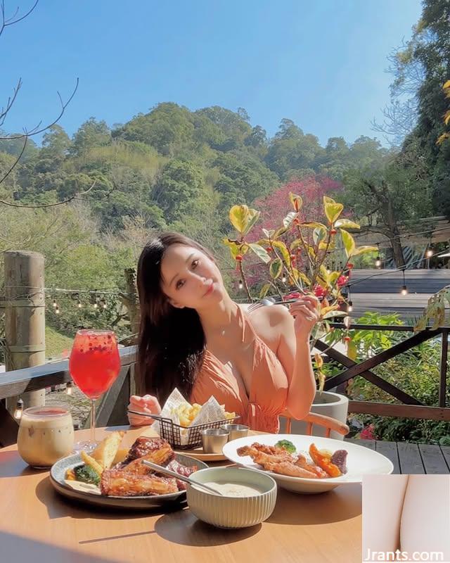 “Fiki” Smile Curve trên ngực chinh phục bạn (10p) - Ảnh 10