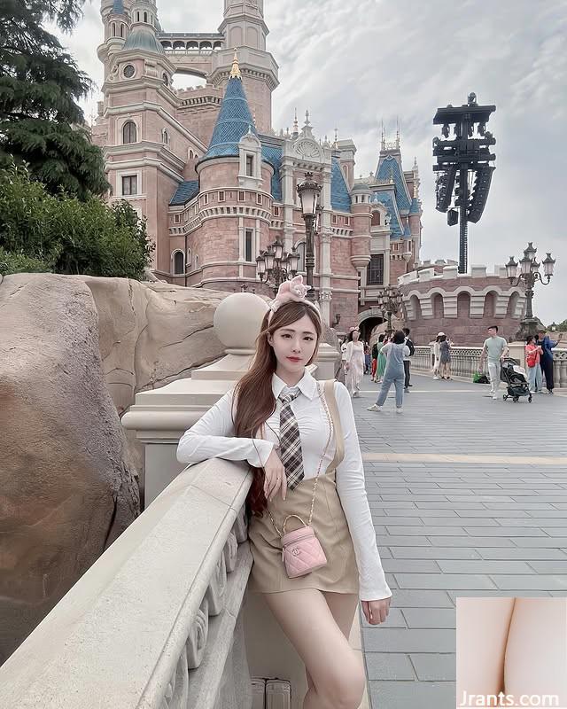 “Zhang Xiaorou” Đẹp ngoài thực tế (10p) - Ảnh 5