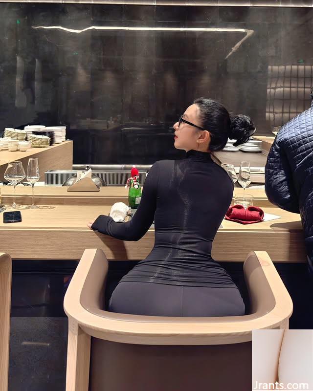 “Xeva Pretty Girl” có một nhân vật quỷ dữ dưới vẻ ngoài trẻ trung của cô ấy (10p) - Ảnh 7