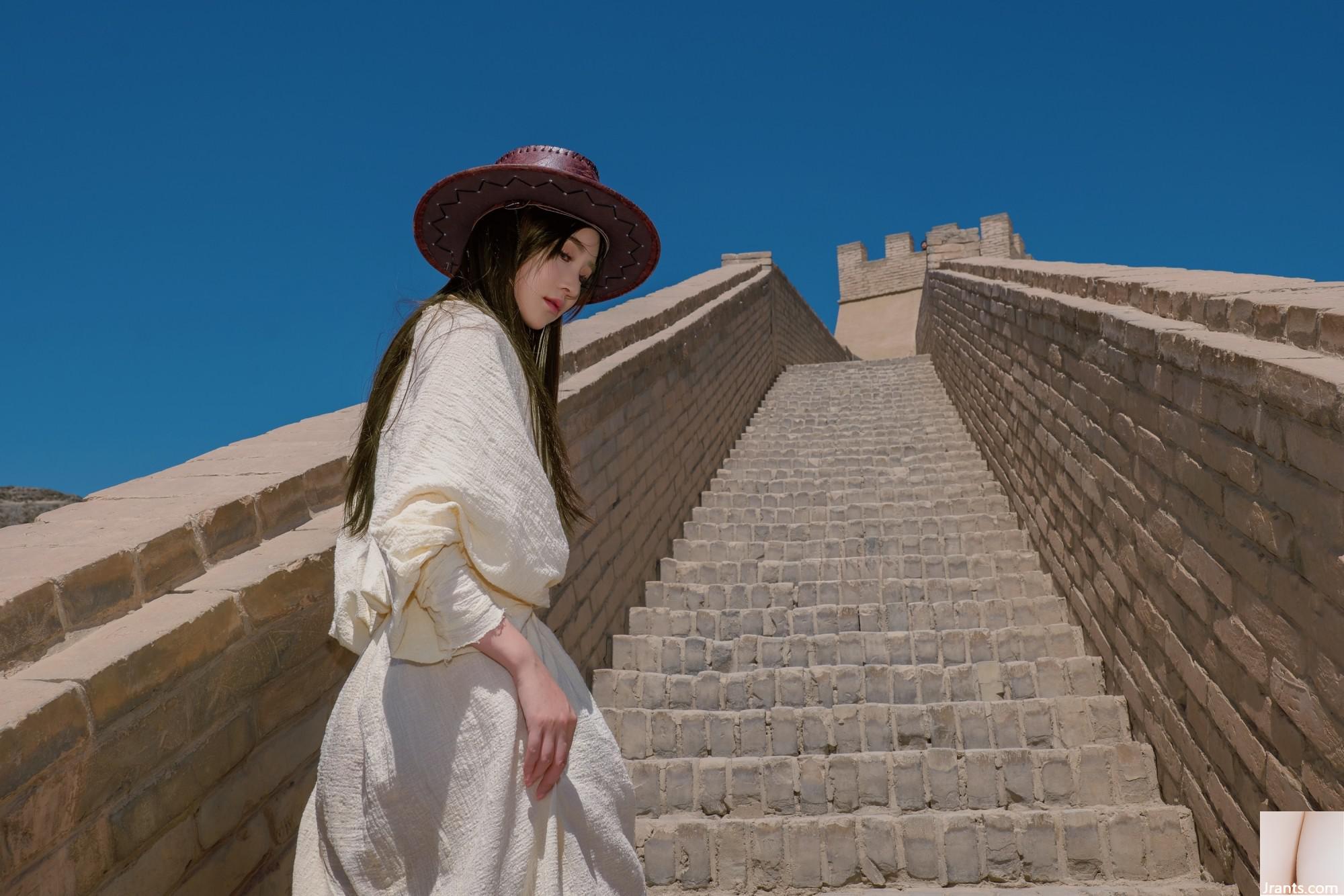 年年 nnian-Bức tường lớn (46 bức ảnh) (46p)