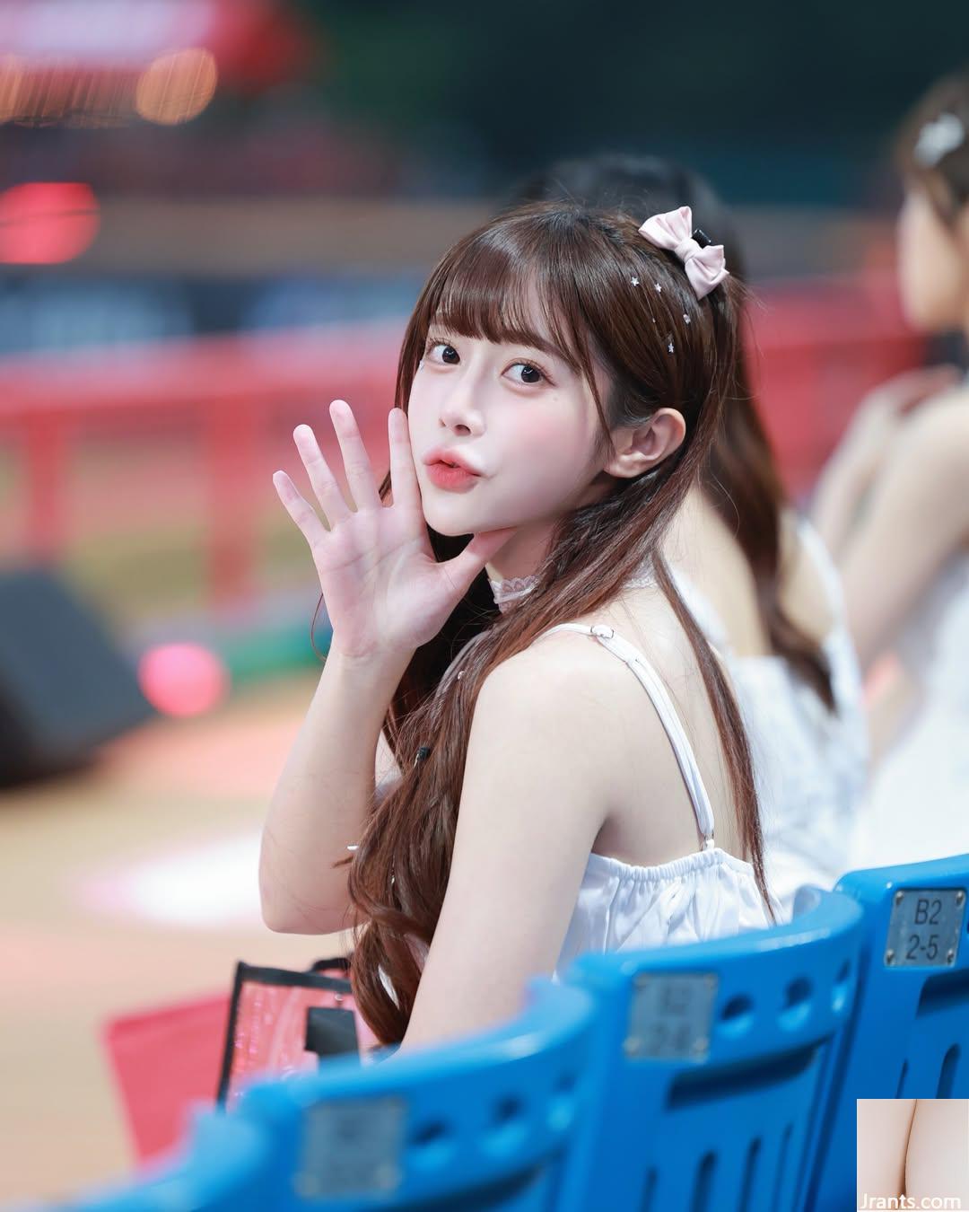 Cô gái mắt to - Ảnh 5