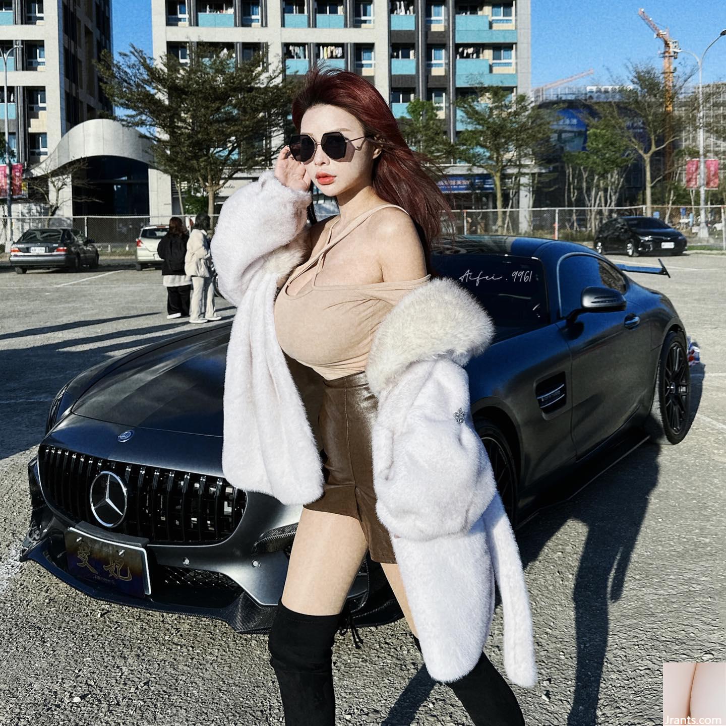 Phù thủy nhỏ “Nữ AI” được phơi bày với bộ ngực dữ dội và xinh đẹp (10p) - Ảnh 2