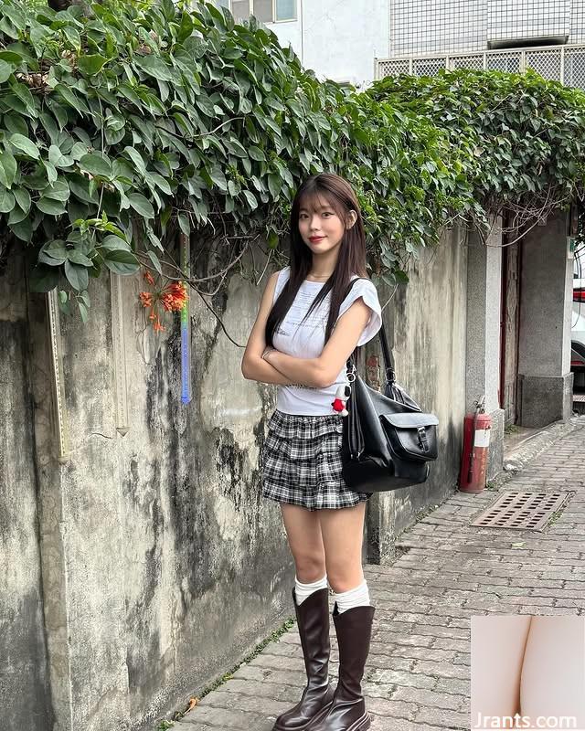 “Vicky” gợi cảm không thể ẩn rất dễ thương (10p) - Ảnh 9