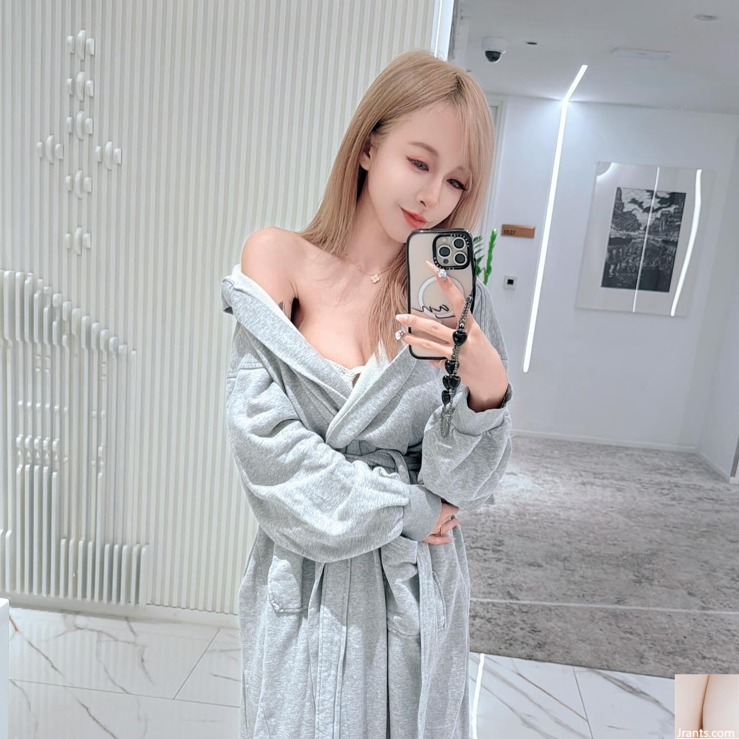 “Lan Xinyu” đôi mắt đầy nước đầy cám dỗ (10p) - Ảnh 2