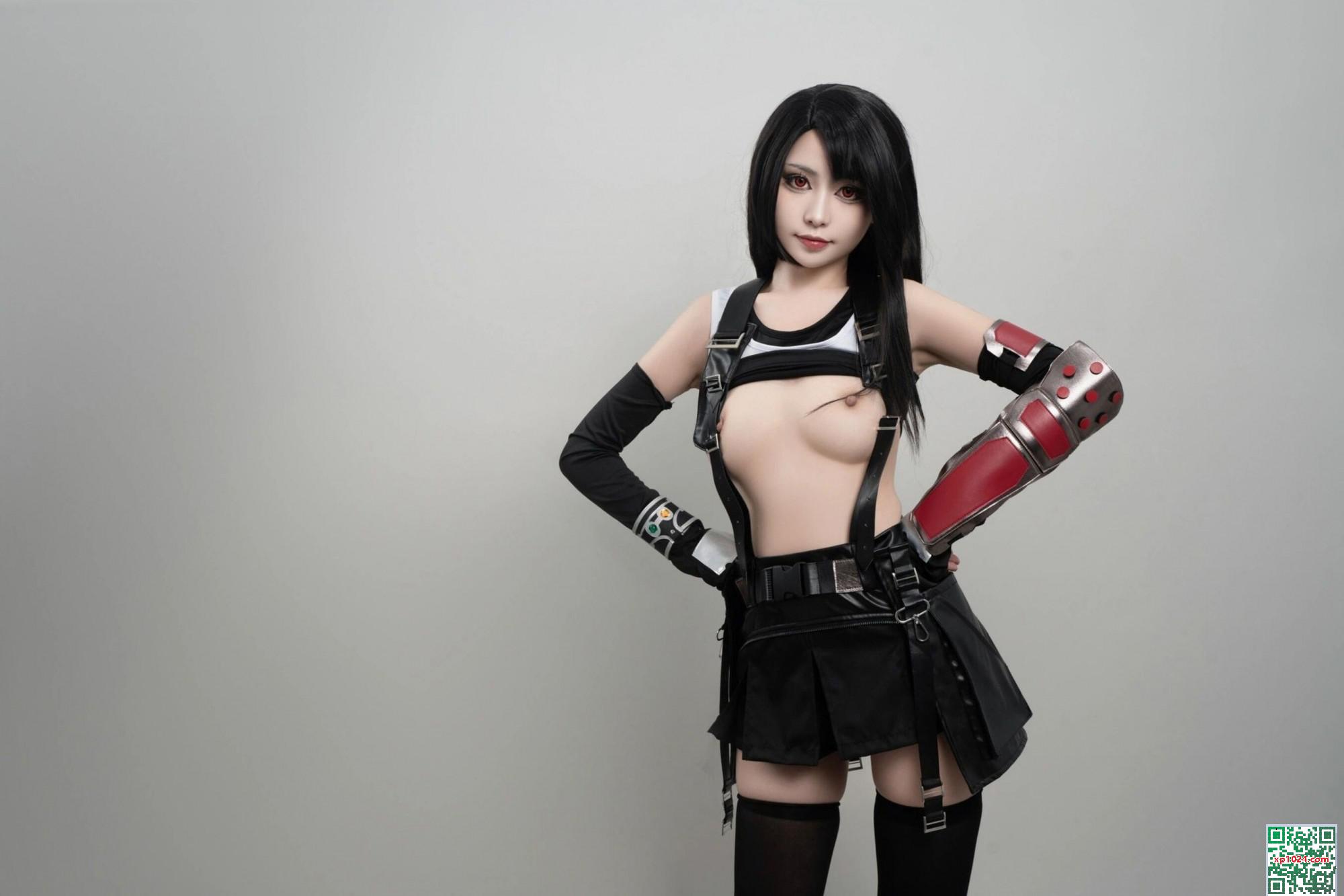Miao Xiaoji “Final Fantasy 7 Tifa” (55p)