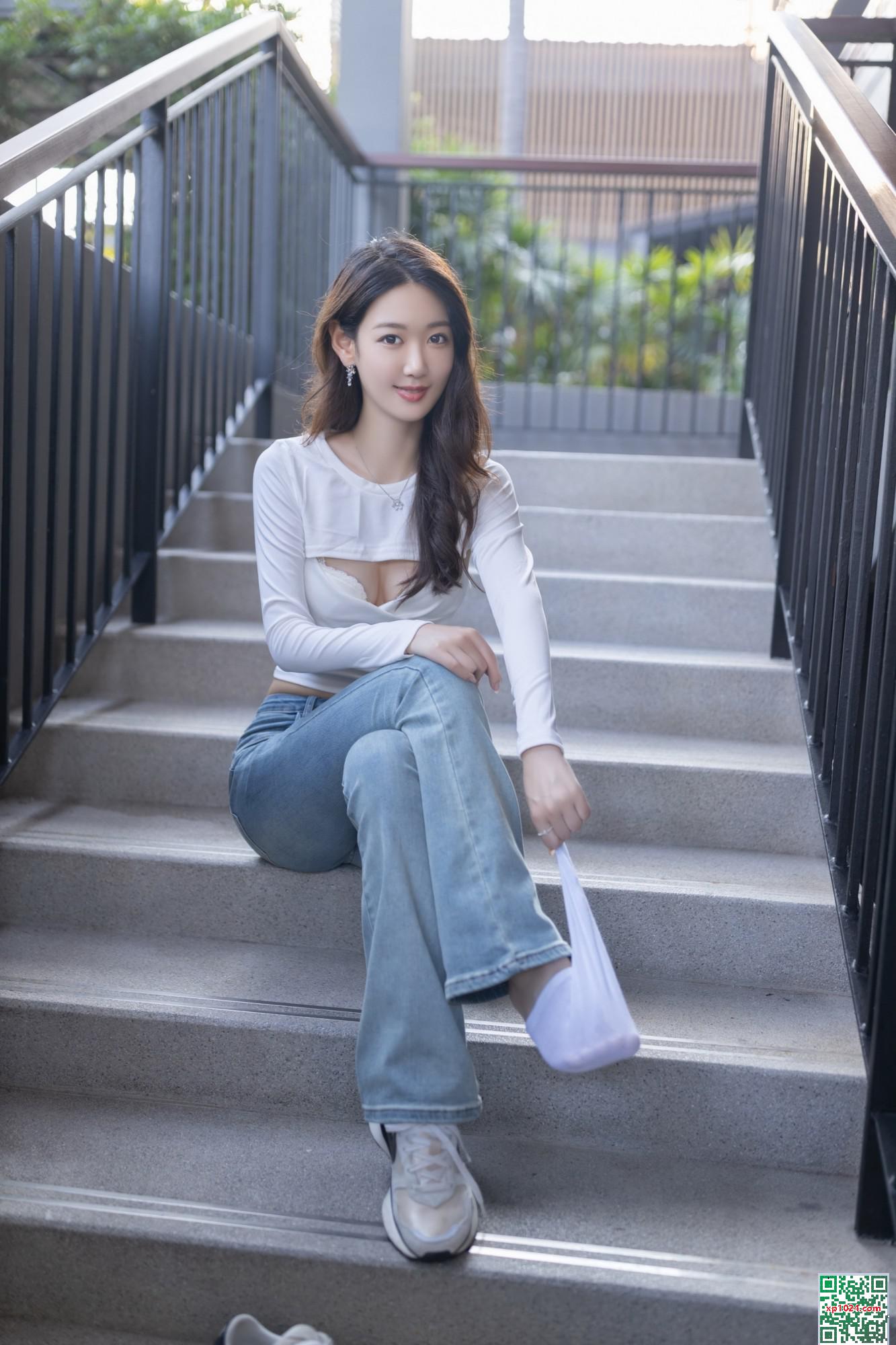 Ảnh quần jean ngoài trời Tang Anqi (81p) - Ảnh 9