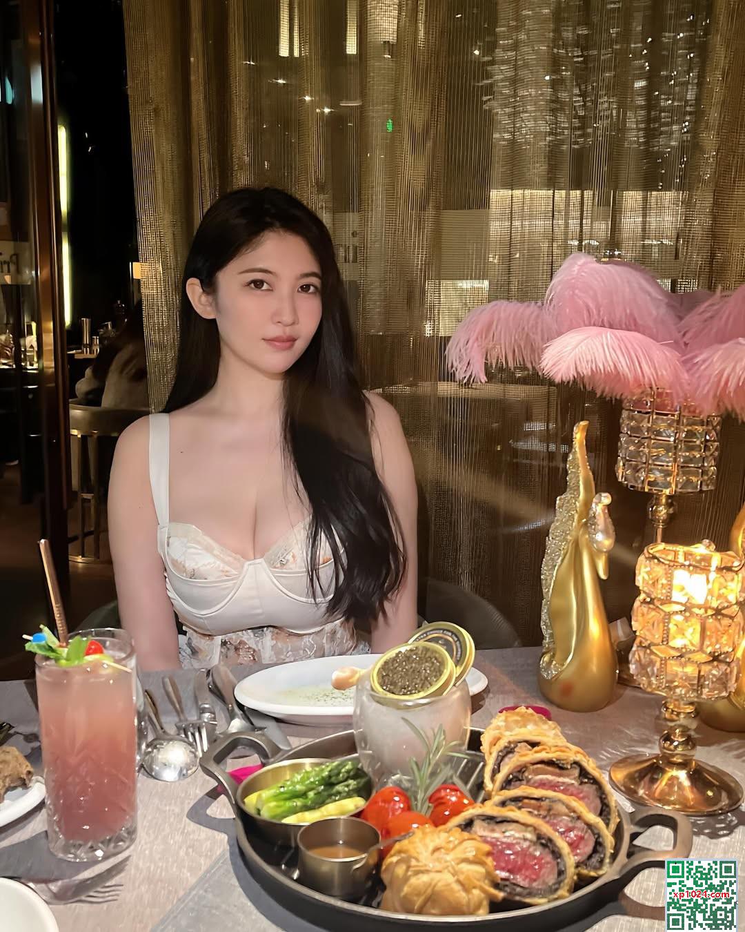 “Aiweihero_li aiwei” tác động trực quan khiến mọi người cảm thấy yếu đuối và không thể đứng (22p) - Ảnh 15