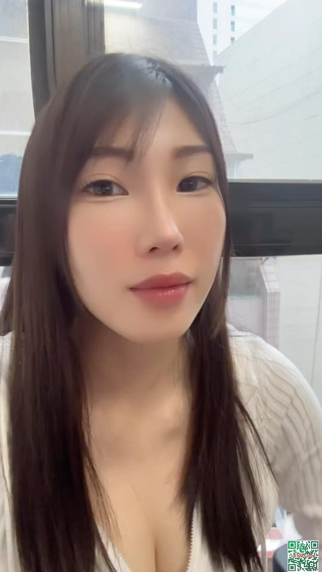 “_” Bộ ngực cắt thấp thực sự hoàn hảo (21p) - Ảnh 15