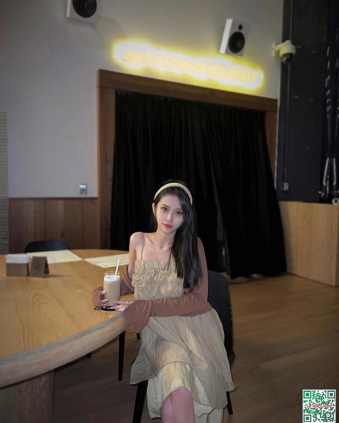 “Li Xin” Bộ ngực đầy đủ và đẹp không thể che giấu đôi chân quyến rũ của họ (25p) - Ảnh 18