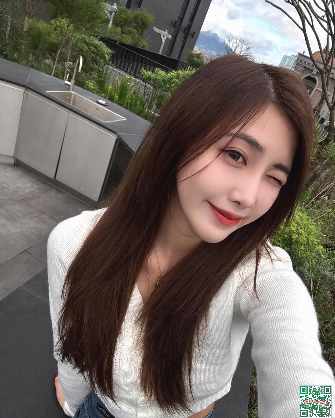 “Ni Zihan” không thể che giấu vẻ ngoài gợi cảm của mình, và cô ấy càng trông càng tức giận (20p)